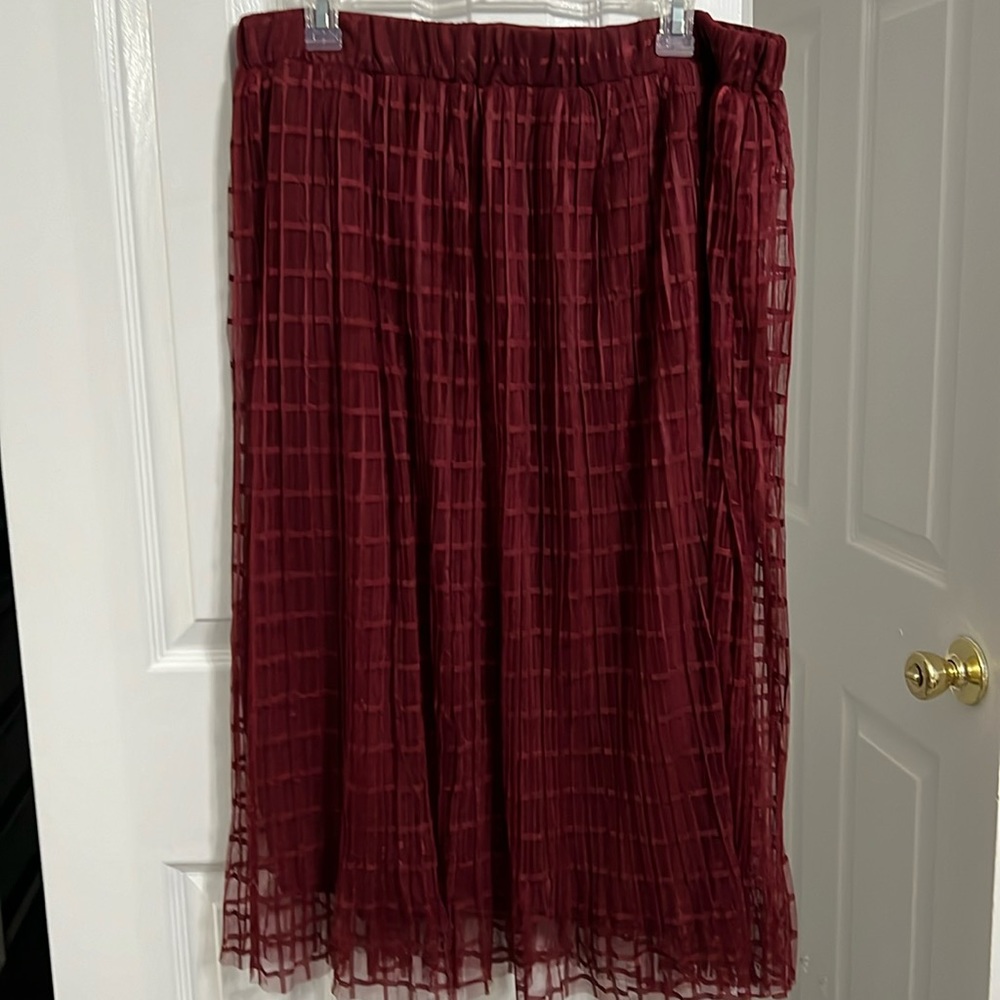 Metro Wear lace skirt